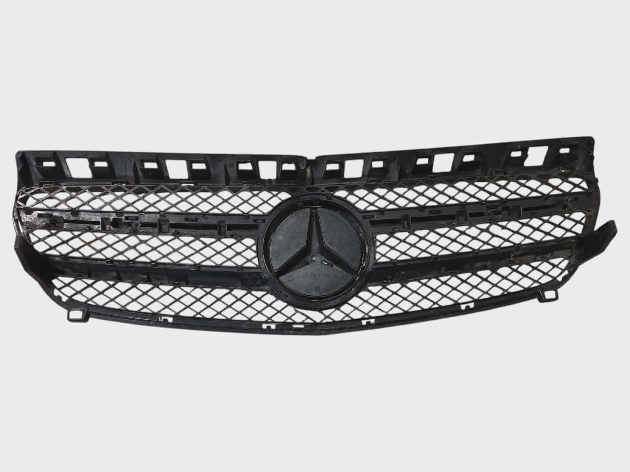 Parrilla Mercedes Benz W176 2013-2016 - Image 2