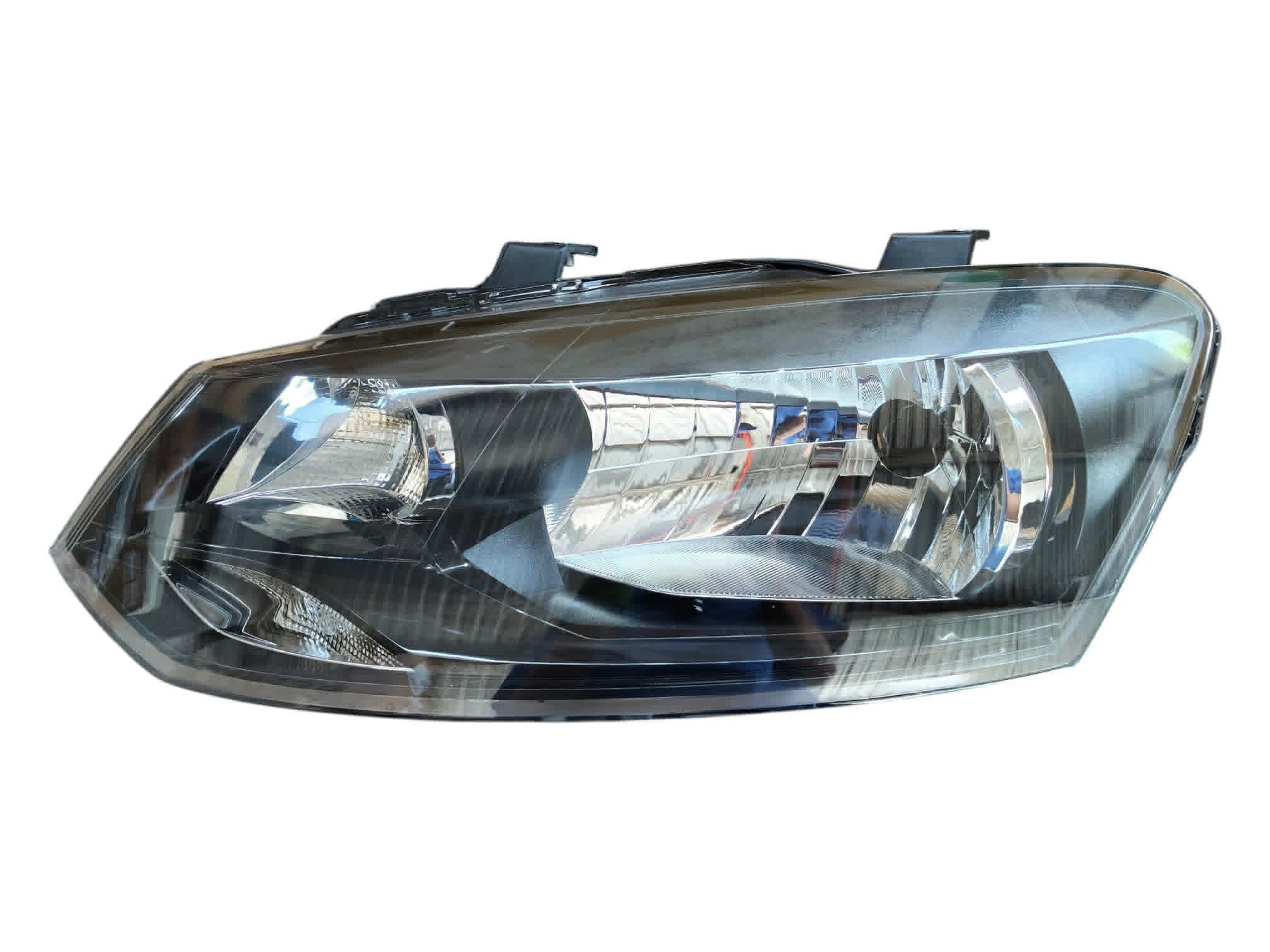 Faro Izquierdo Volkswagen Vento 2014-2015