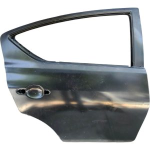Puerta Trasera Derecha Nissan Versa 2012-2019