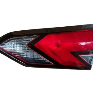 Calavera Interior Derecha Nissan Versa 2020-2021