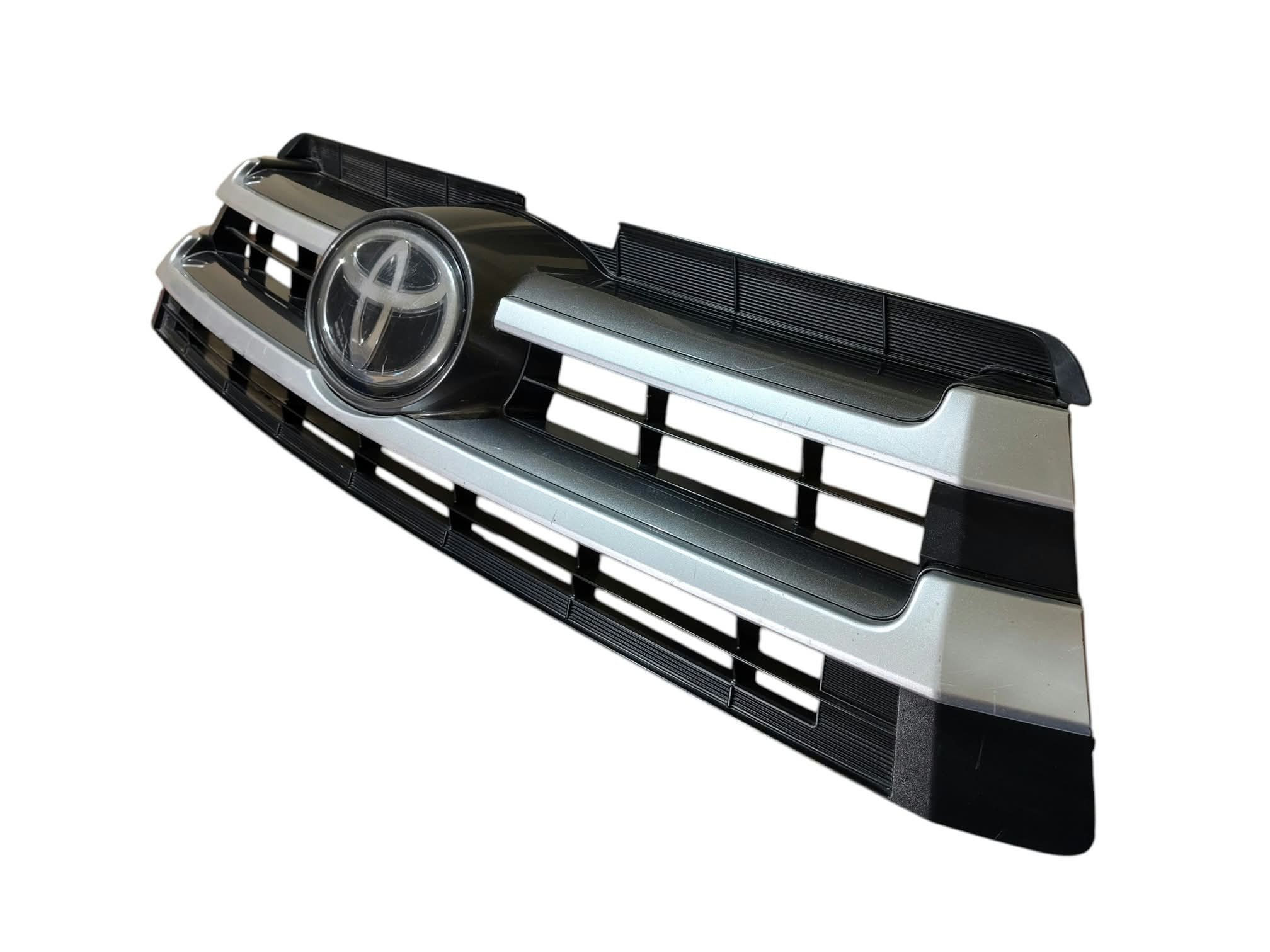 Parrilla Toyota Highlander 2016-2019 - Image 2